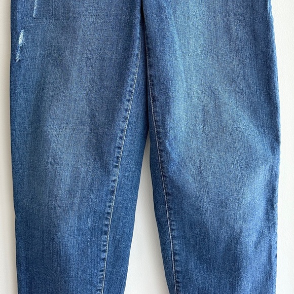 Banana Republic High-Rise Medium Wash Straight Jeans, Size 6/28 - Picture 4 of 16